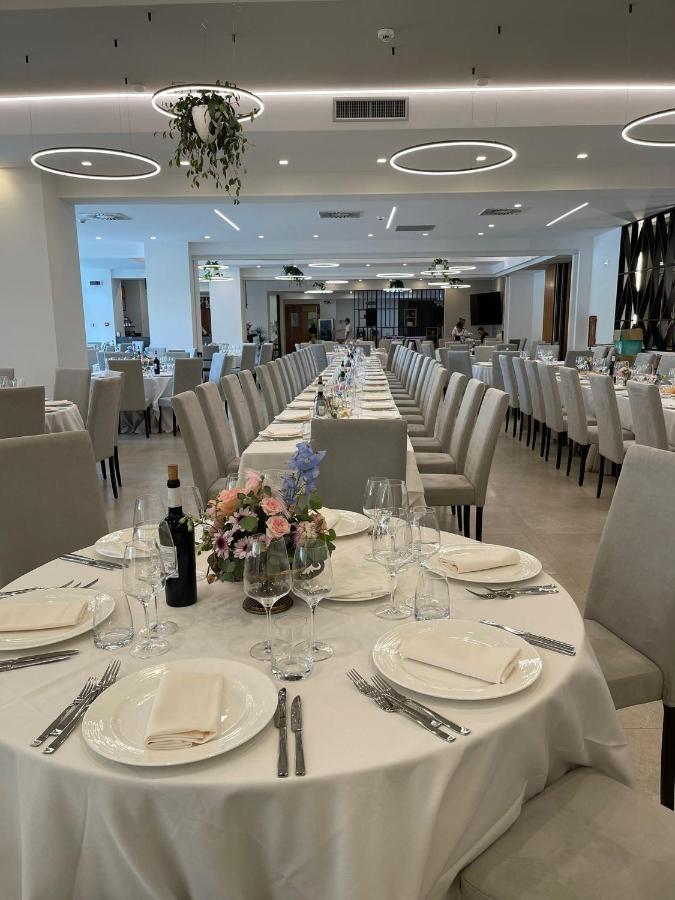 Hotel Ristorante Tre Lanterne & Spa Acquasanta Terme Exterior photo